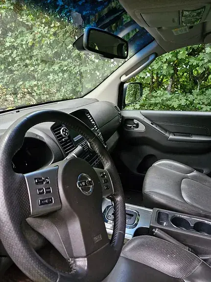 Nissan Navara 2012 photo 3