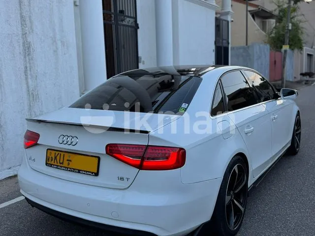 Audi A4 2012 photo 5