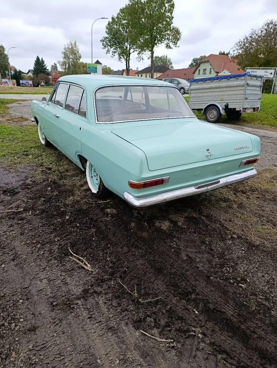 Opel Rekord 1965 photo 3