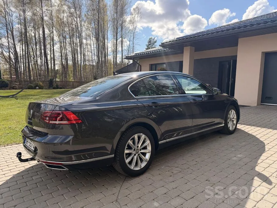 Volkswagen Passat 2022 photo 4