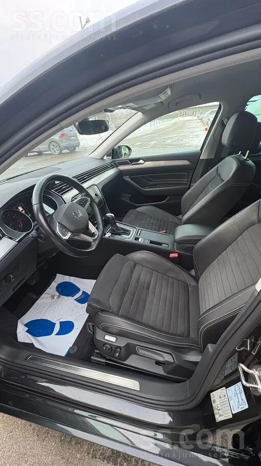 Volkswagen Passat 2022 photo 5