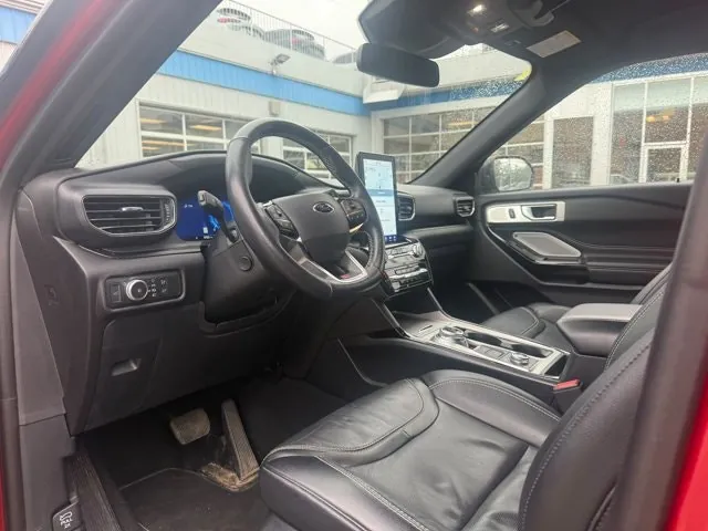 Ford Explorer 2022 photo 3