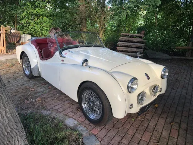 Triumph Sonstige