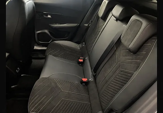Peugeot 2008 2025 photo 5