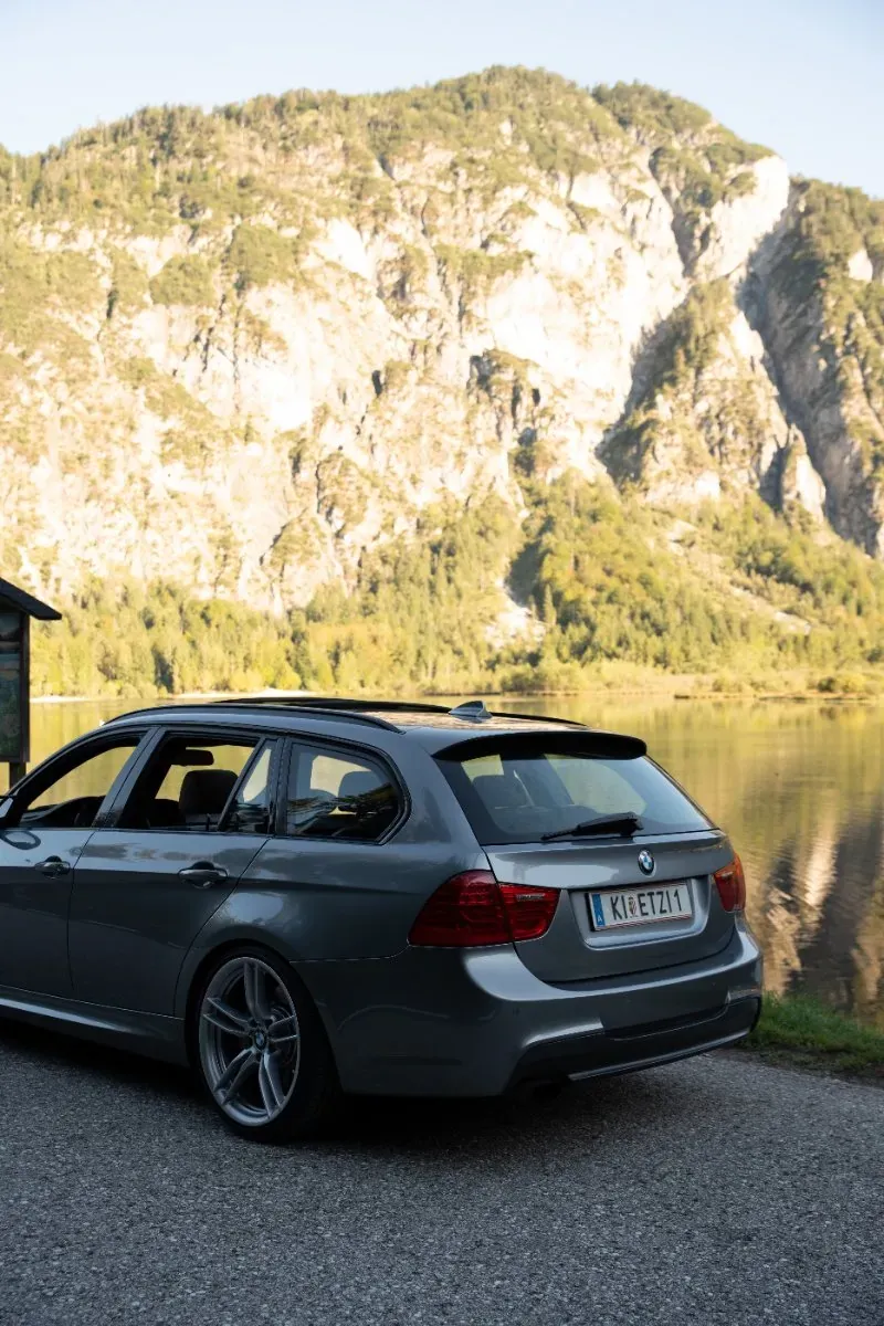 BMW 3 Series 2009 photo 3