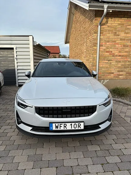 Polestar 2 2023 photo 2