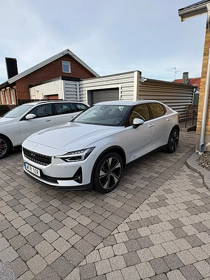 Polestar 2 2023 photo 3