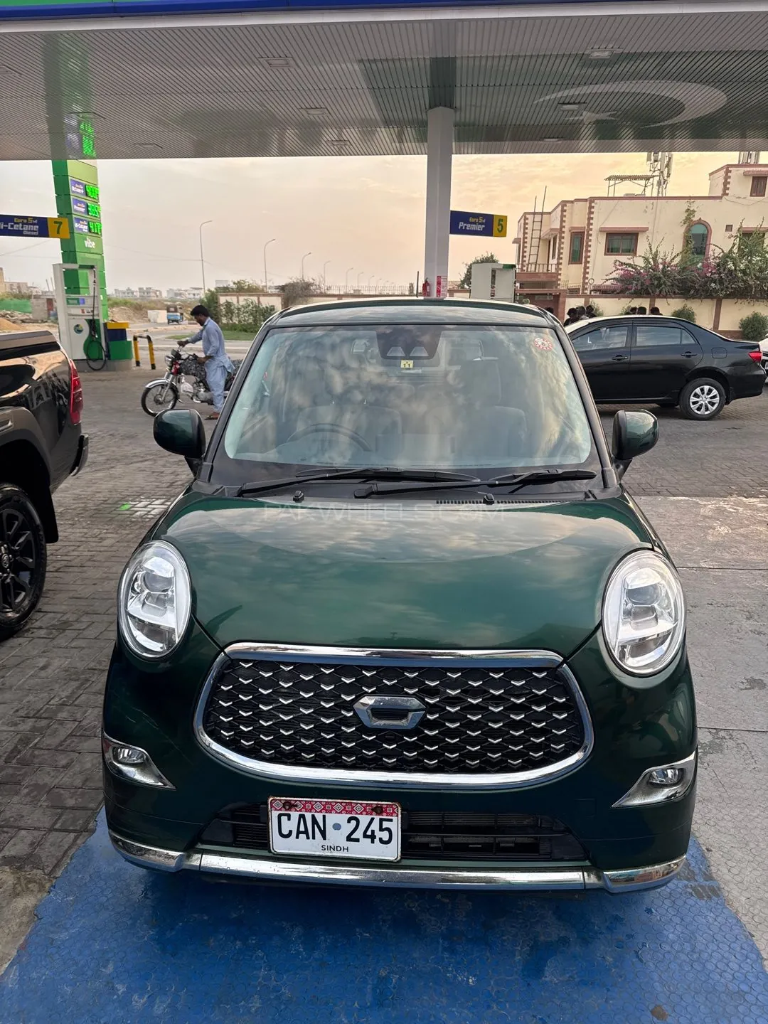 Daihatsu Cast