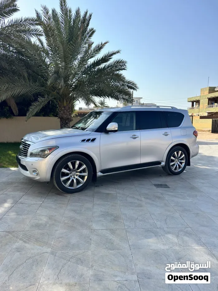 Infiniti Qx56
