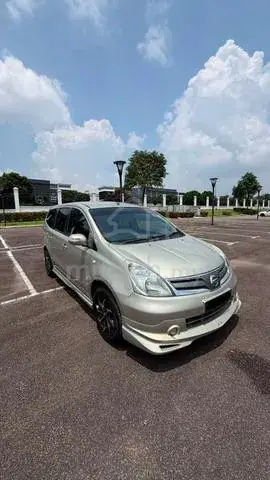 Nissan Grand Livina