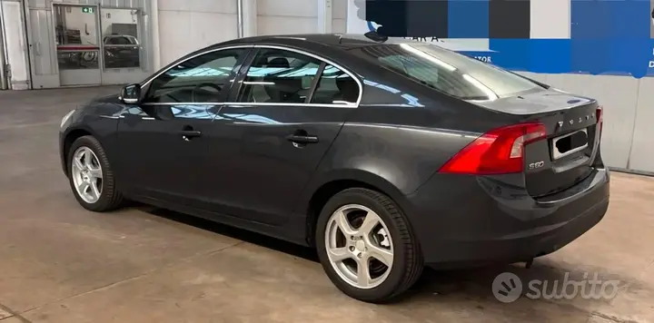 Volvo S60 2011 photo 4