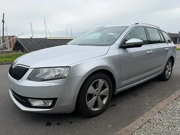 Skoda Octavia 2014 photo 2