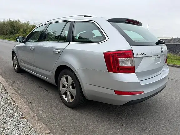 Skoda Octavia 2014 photo 3