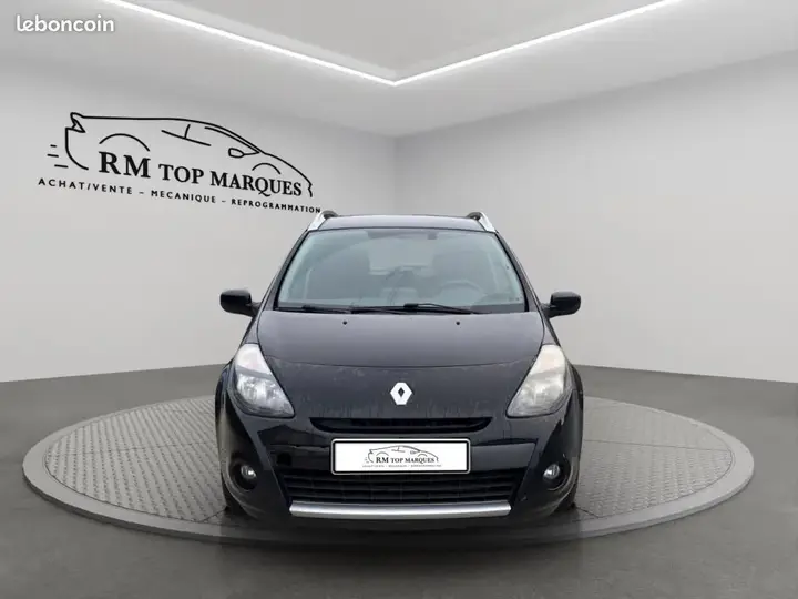 Renault Clio 2012 photo 2