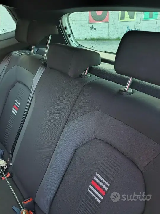 Seat Arona 2019 photo 3