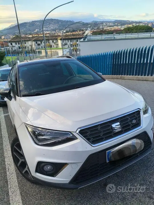 Seat Arona 2019 photo 2
