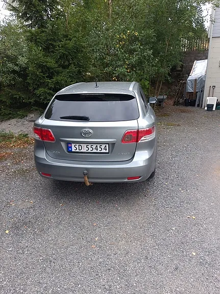 Toyota Avensis 2011 photo 3