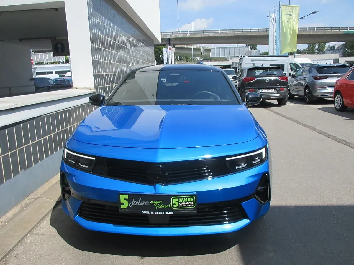 Opel Astra 2024 photo 3