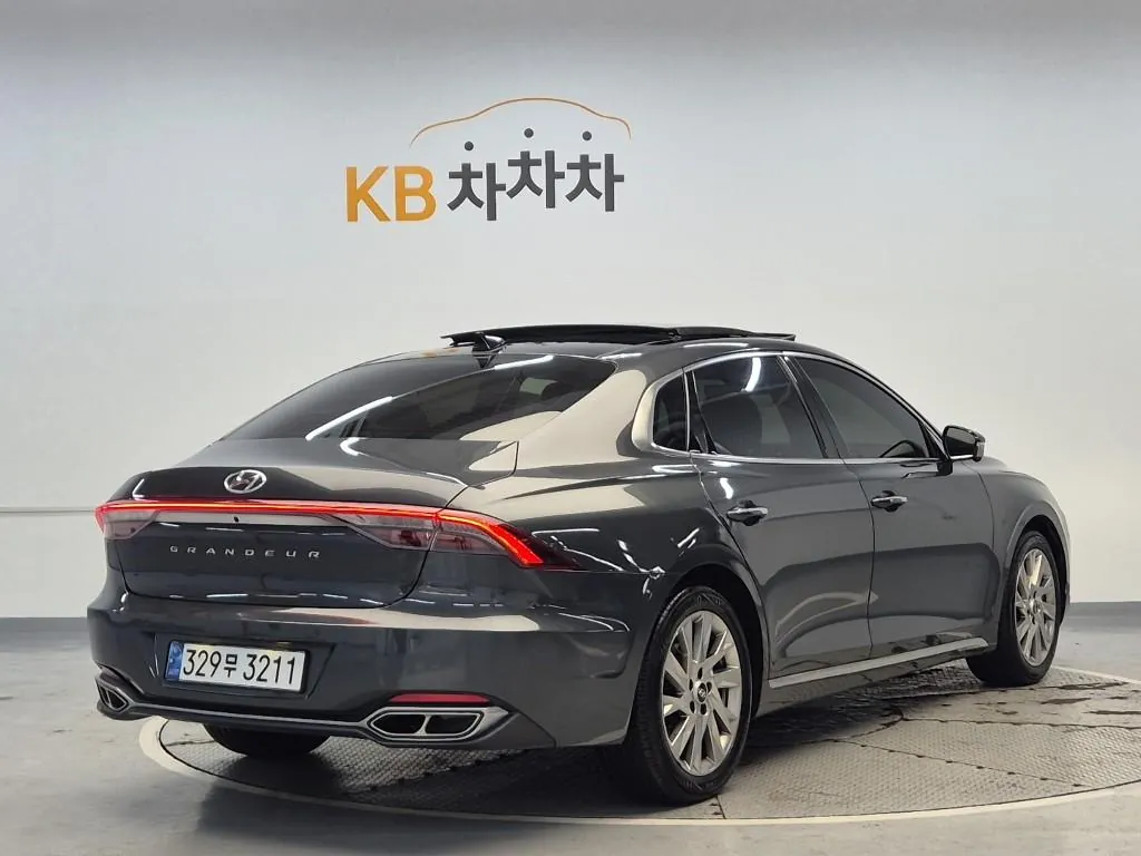Hyundai Grandeur 2022 photo 3