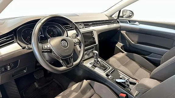Volkswagen Passat 2019 photo 3