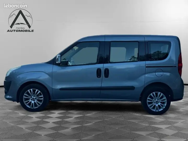 Fiat Doblo 2013 photo 2