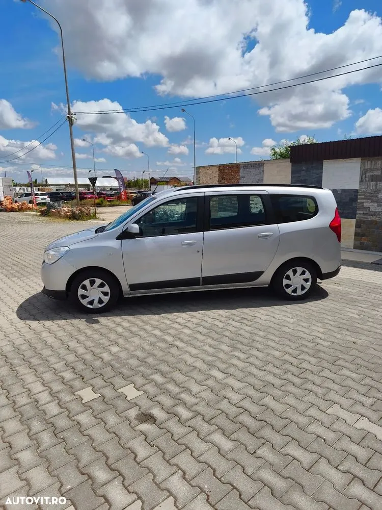 Dacia Lodgy 2013 photo 2
