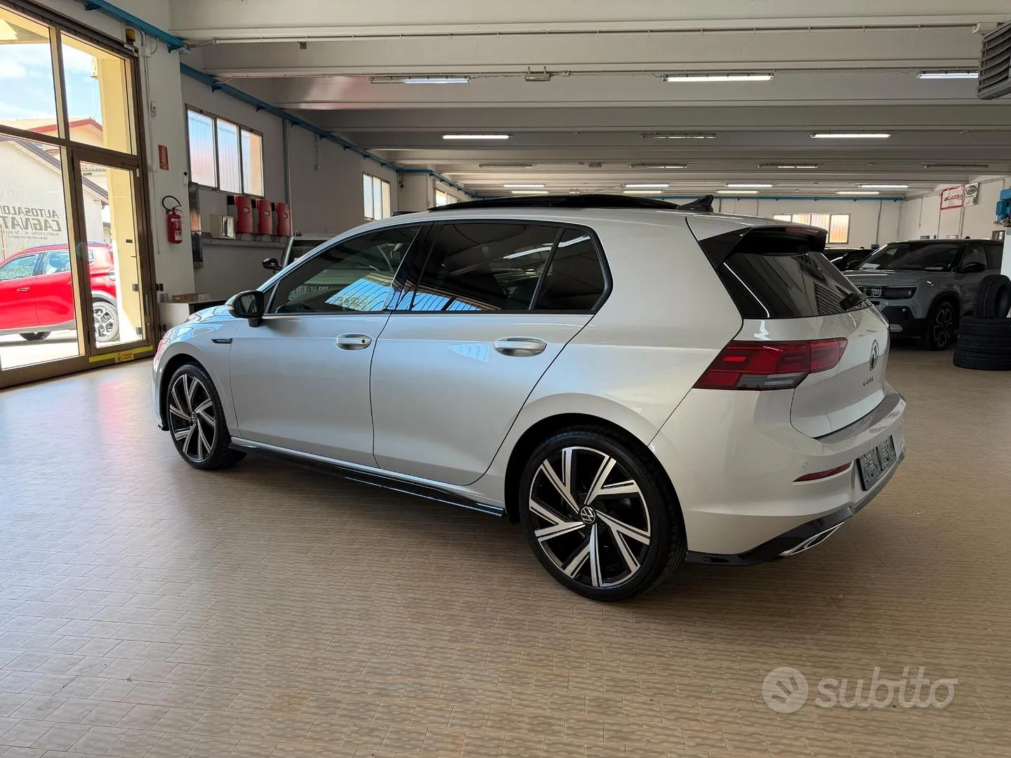 Volkswagen Golf 2024 photo 4