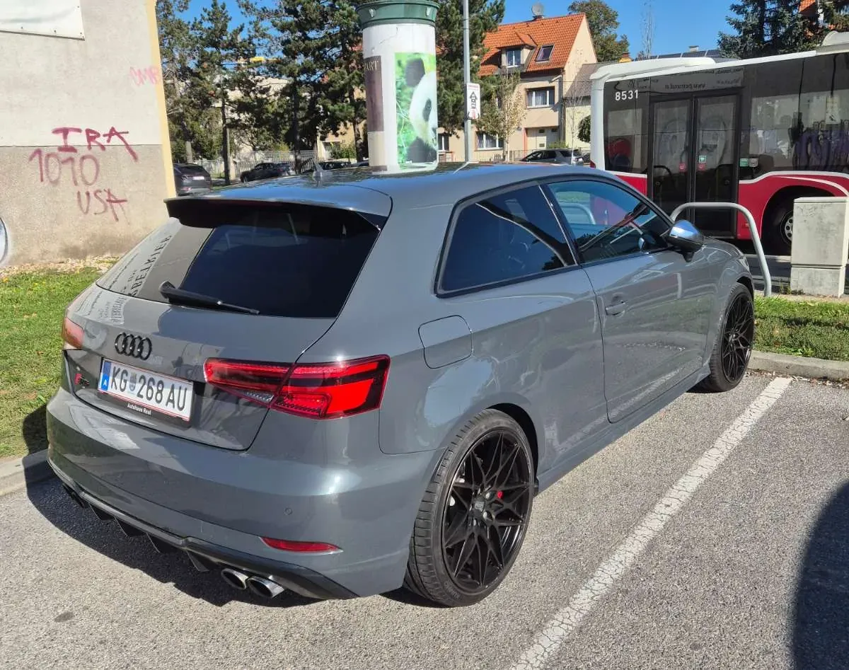 Audi A3 2017 photo 2