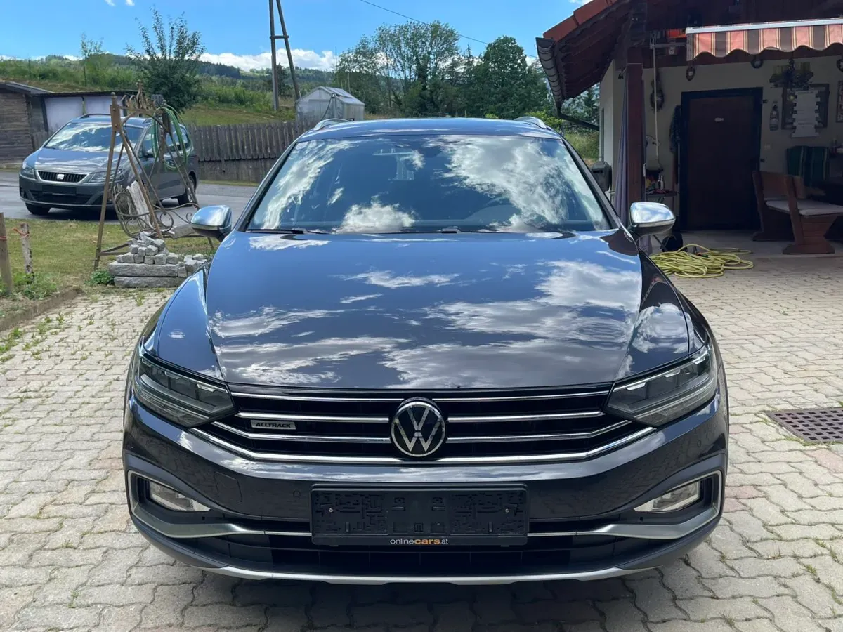 Volkswagen Passat 2021 photo 2
