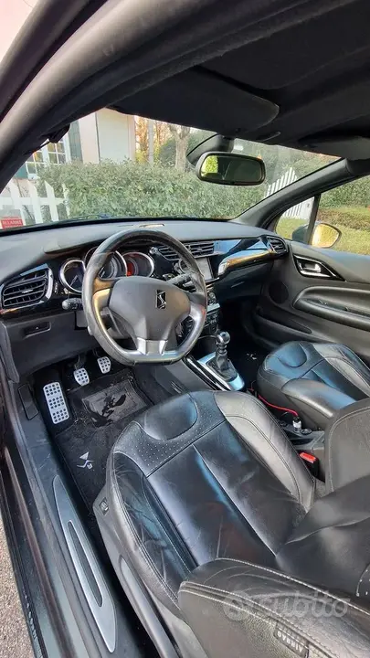 Citroen Ds3 2011 photo 3
