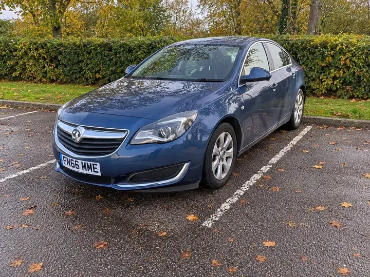 Vauxhall Insignia 2016 photo 3