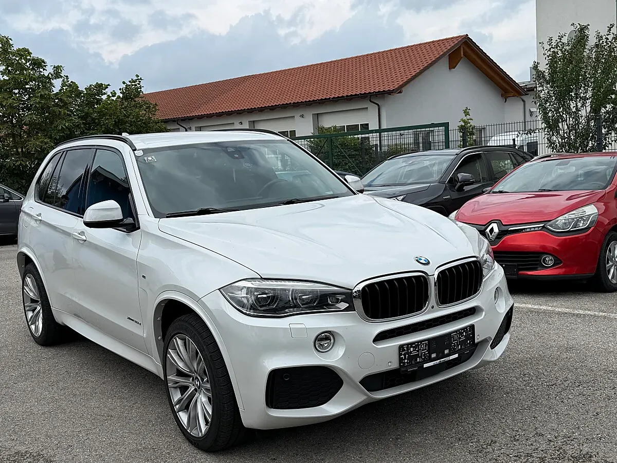 BMW X5 2015 photo 2