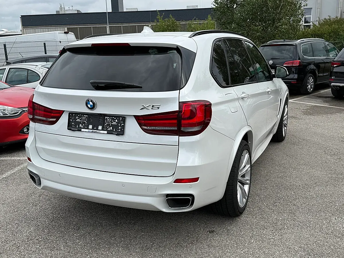 BMW X5 2015 photo 3