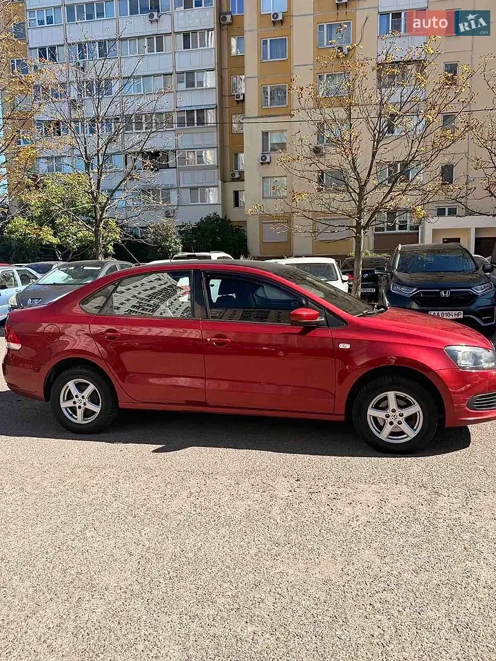 Volkswagen Polo 2011 photo 5