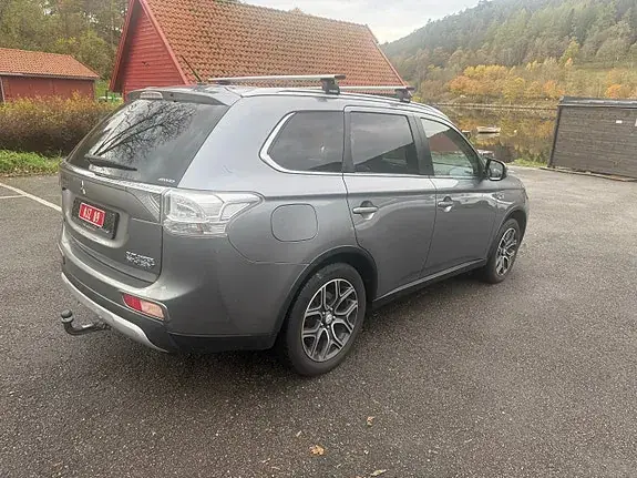 Mitsubishi Outlander 2015 photo 5
