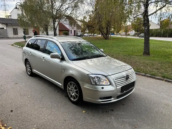 Toyota Avensis 2006 photo 2