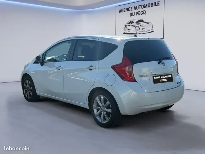 Nissan Note 2015 photo 4