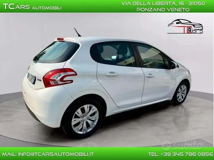Peugeot 208 2014 photo 5
