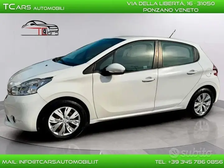 Peugeot 208 2014 photo 4