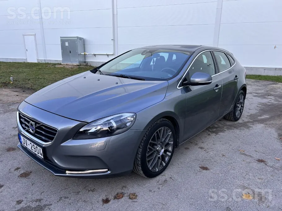 Volvo V40