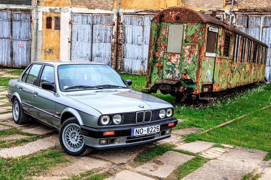 BMW 324