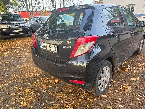 Toyota Yaris 2012 photo 3