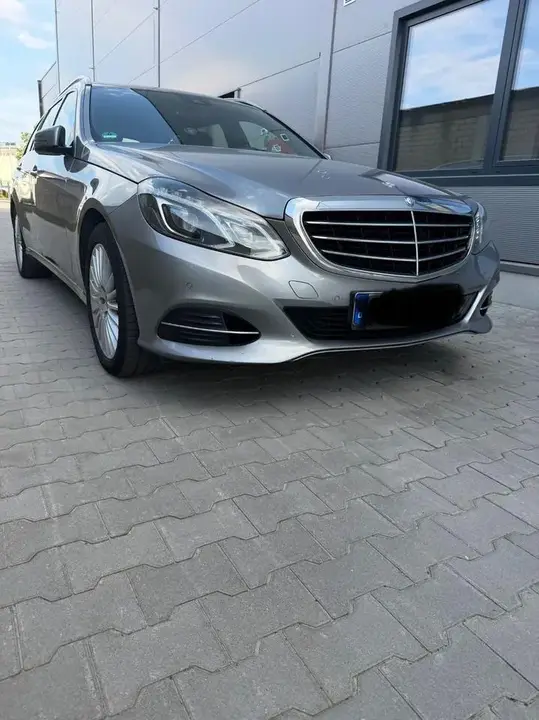 Mercedes-Benz E 220 Cdi