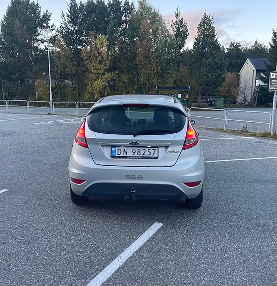 Ford Fiesta 2012 photo 3