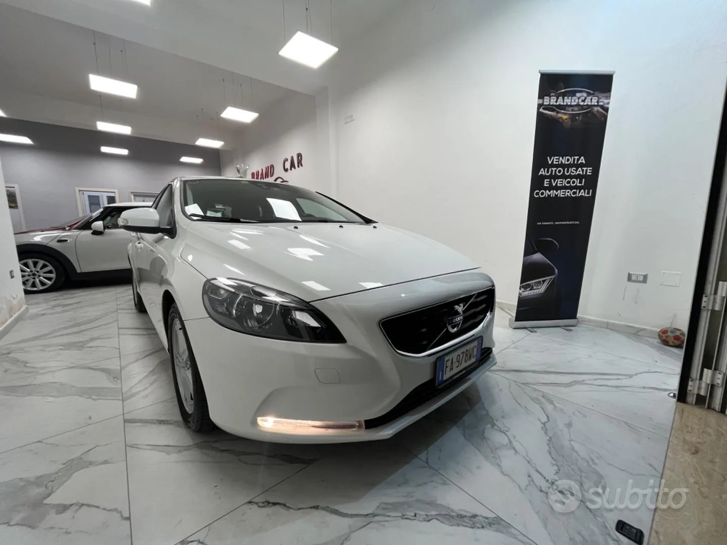 Volvo V40 2015 photo 3