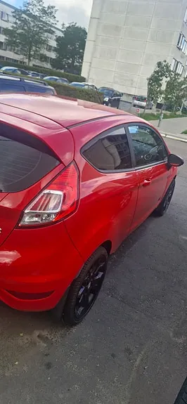 Ford Fiesta 2014 photo 2