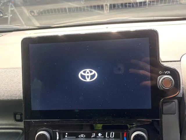 Toyota Sienna Hybrid Z 2024 photo 4