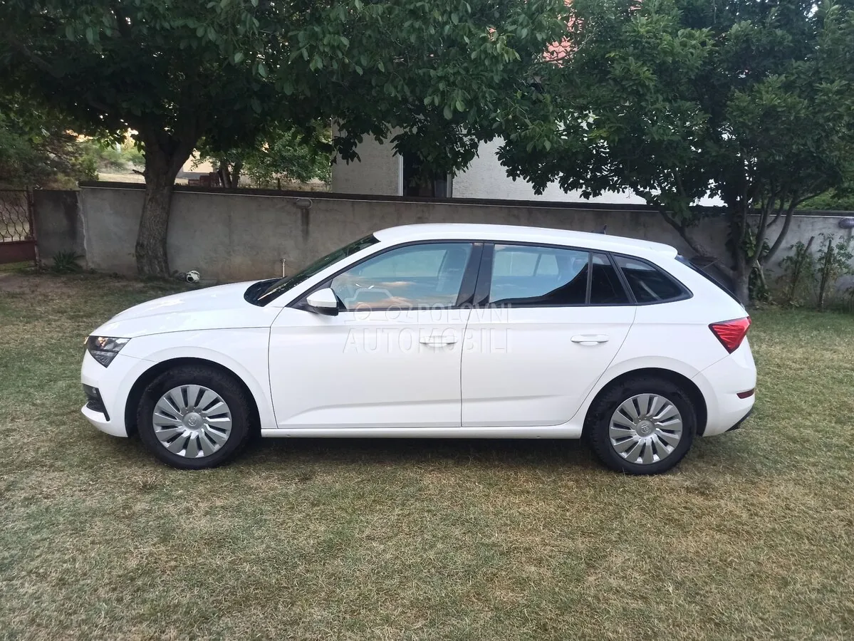 Skoda Scala 2021 photo 2