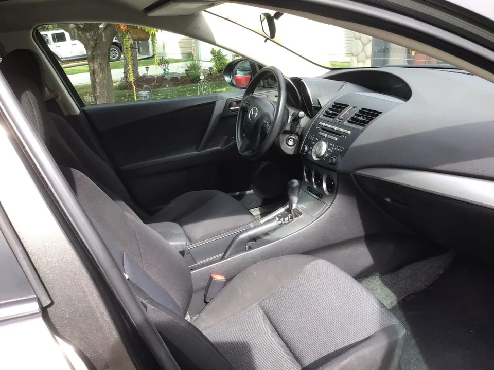 Mazda Mazda3 Sport 2010 photo 5