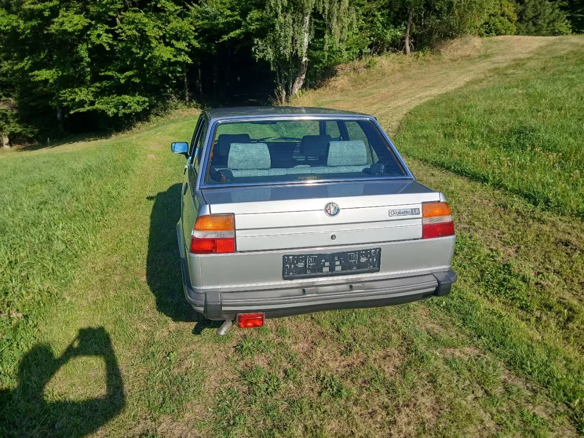 Alfa Romeo Giulietta 1983 photo 3